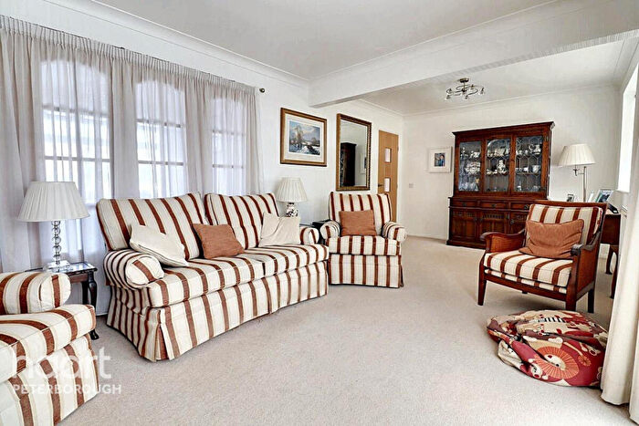 4 Bedroom Detached House For Sale In Mickle Gate, Longthorpe, PE3