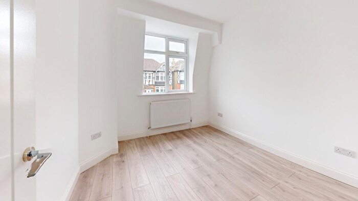 5 Bedroom Flat To Rent In Lodge Road, Croydon, CR0