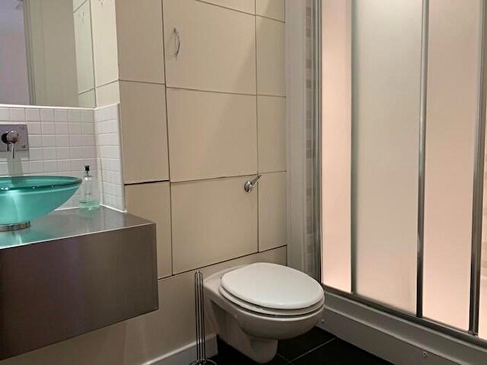 2 Bedroom Apartment To Rent In Elliot Street, Glasgow, G3