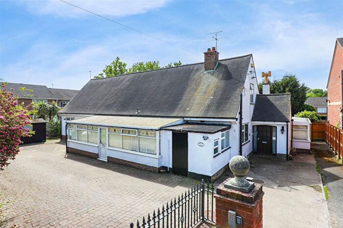 5 Bedroom Detached House For Sale In A Cavendish Road, Nottingham -, NG4