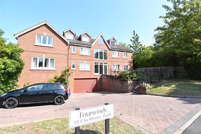 2 Bedroom Flat To Rent In Clockhouse Road, Farnborough, Hampshire, GU14