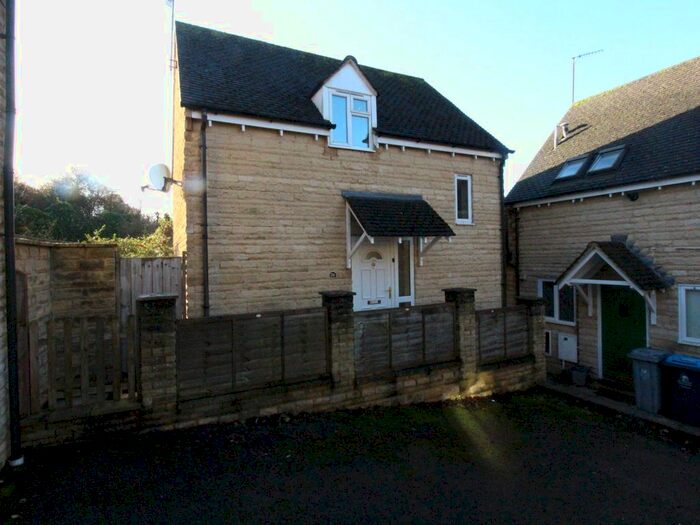 2 Bedroom Semi-Detached House To Rent In William Bliss Avenue, Chipping Norton OX7