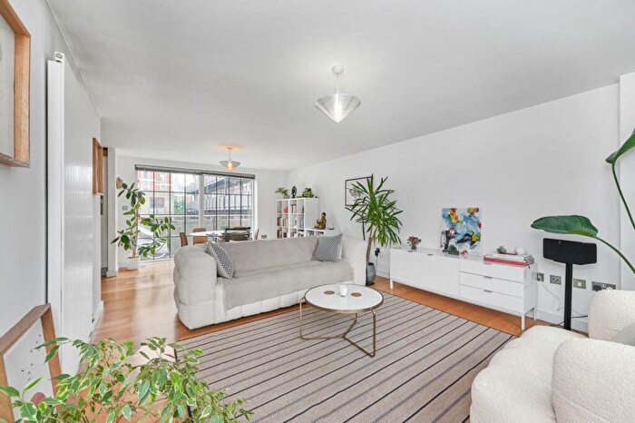 1 Bedroom Flat To Rent In York Road, London, SW11