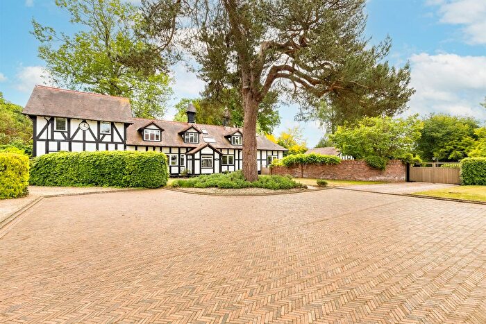 5 Bedroom Detached House For Sale In Tilstone Fearnall, Tarporley, CW6