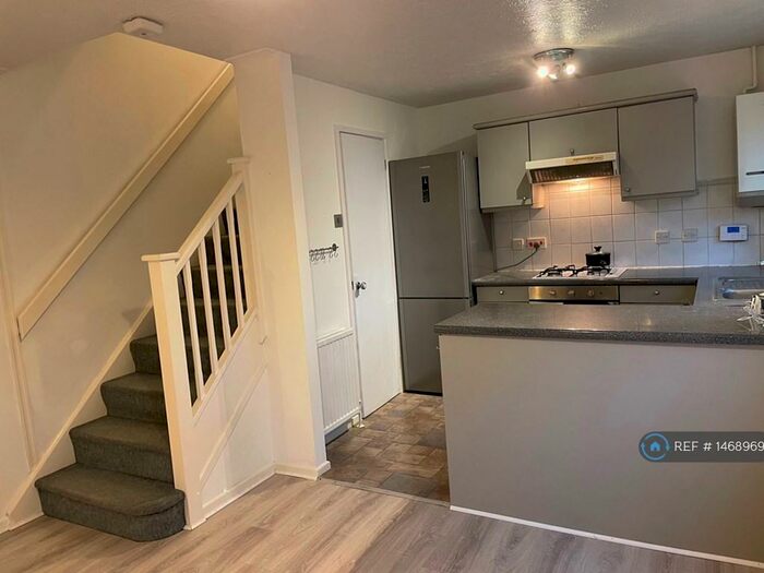 1 Bedroom Semi-Detached House To Rent In Bishop Fox Way, West Molesey, KT8