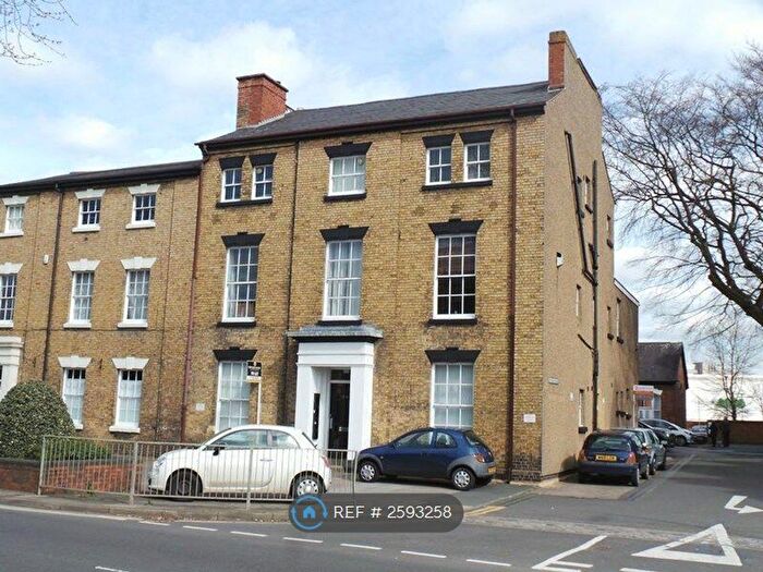1 Bedroom Flat To Rent In Warwick Street, Rugby, CV21