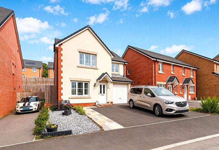 4 Bedroom Detached House For Sale In Maes Y Cwrt, Pembrey, Burry Port, Carmarthenshire, SA16