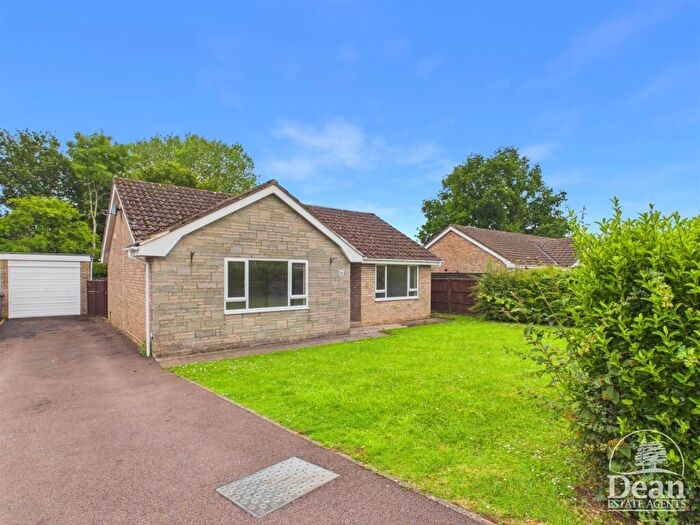 3 Bedroom Detached Bungalow For Sale In Mushet Place, Coleford, GL16