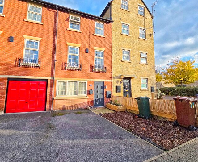 5 Bedroom Town House For Sale In Spring Gardens, Longcar Lane, Barnsley, S70