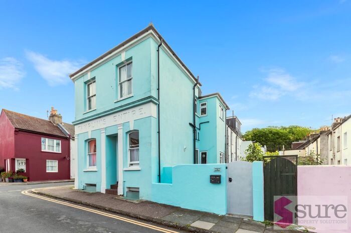 1 Bedroom Flat To Rent In Bute Street, Brighton, BN2