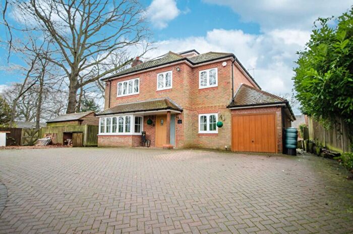 4 Bedroom Detached House For Sale In West End Road, Southampton, Hampshire, SO30