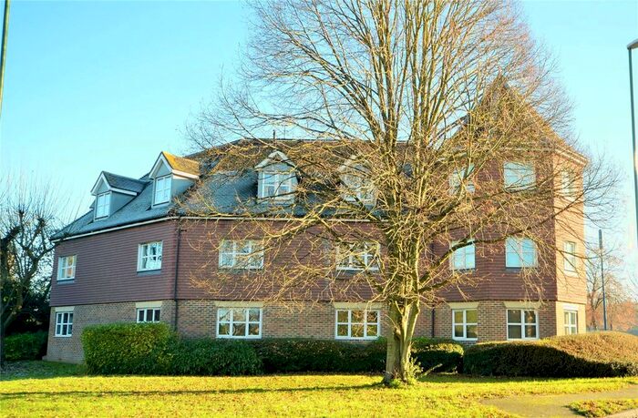 2 Bedroom Flat To Rent In Brookhill Road, Copthorne RH10