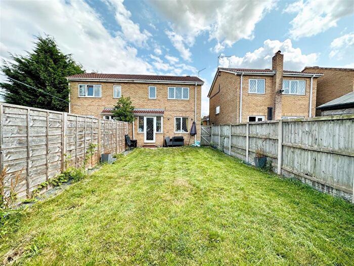 2 Bedroom Semi-Detached House For Sale In Westbourne Road, Selby, YO8