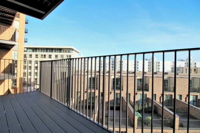 2 Bedroom Apartment To Rent In Masthead House, E16