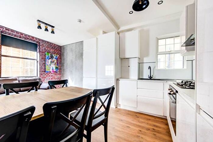 6 Bedroom Flat To Rent In Tamworth Street, London, SW6
