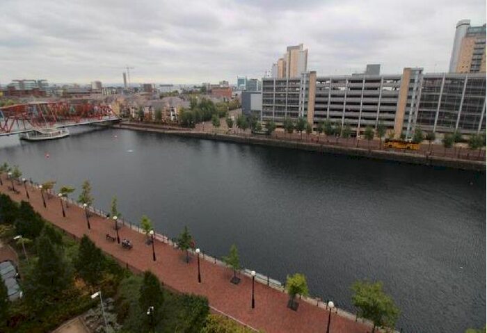 2 Bedroom Flat To Rent In The Quays, Salford, M50