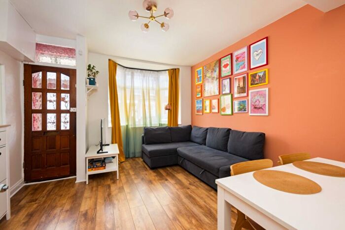 2 Bedroom Terraced House For Sale In Tennyson Road, London, E15