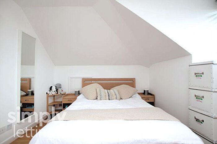 1 Bedroom Flat To Rent In Modena Road, Hove, BN3