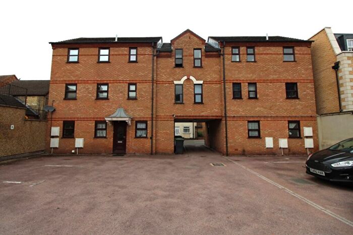 2 Bedroom Apartment To Rent In Church Street, Biggleswade, SG18
