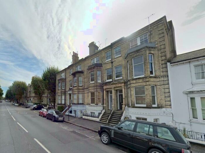 1 Bedroom Flat To Rent In Eaton Road, Hove, East Sussex, BN3