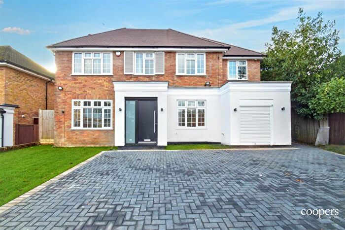 6 Bedroom House To Rent In Northbrook Drive, Northwood, HA6