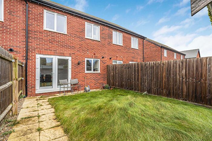 3 Bedroom Terraced House For Sale In Watermans Road, Waterbeach, Cambridge, CB25