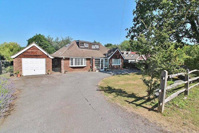3 Bedroom Detached Bungalow For Sale In Upper Crabbick Lane, Denmead, PO7