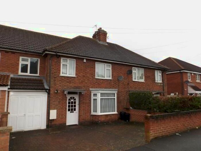 4 Bedroom Semi-Detached House To Rent In Queen Street, Oadby, Leicester LE2