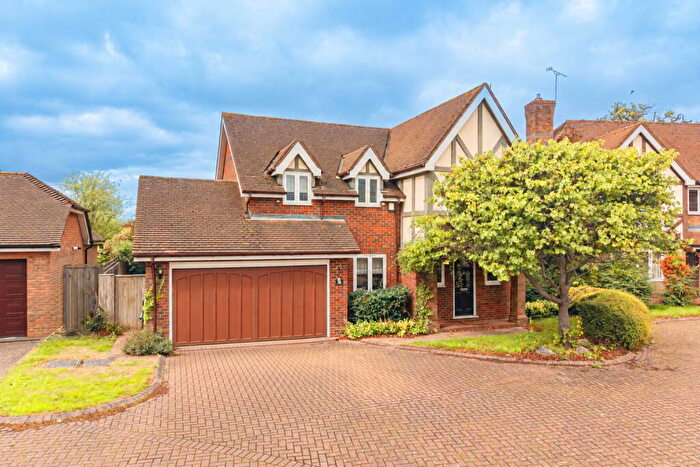 4 Bedroom Detached House For Sale In Fryer Avenue, Leamington Spa, CV32