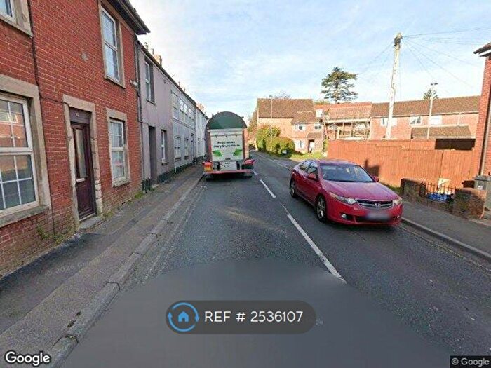 3 Bedroom End Terrace House To Rent In East St, Chard, TA20