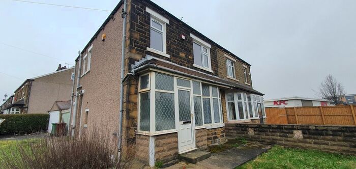 3 Bedroom Semi-Detached House To Rent In Dick Lane, Bradford, BD3