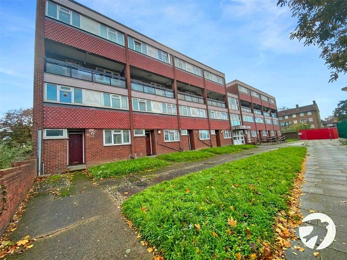 3 Bedroom Maisonette To Rent In John Wilson Street, London, SE18