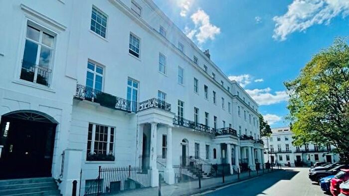 1 Bedroom Apartment To Rent In Clarendon Square, Leamington Spa, CV32