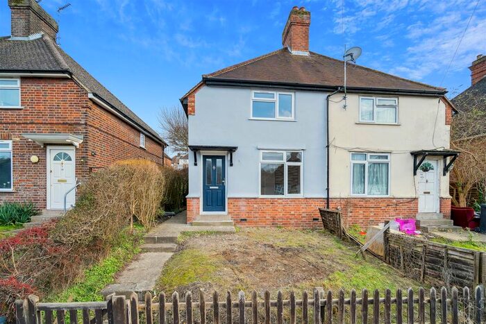 2 Bedroom Semi Detached House To Rent In Wayside, High Wycombe (Walk Of Station), HP13