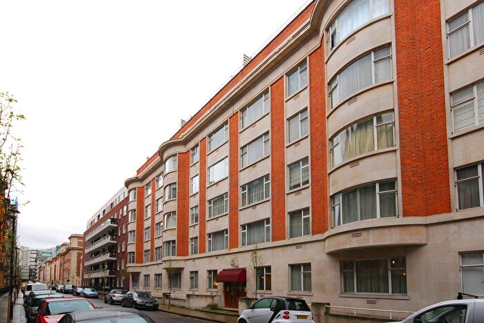 2 Bedroom Flat To Rent In Hallam Court, Mayfair, London, W1W