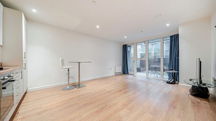 1 Bedroom Flat For Sale In Barge Walk, London, SE10