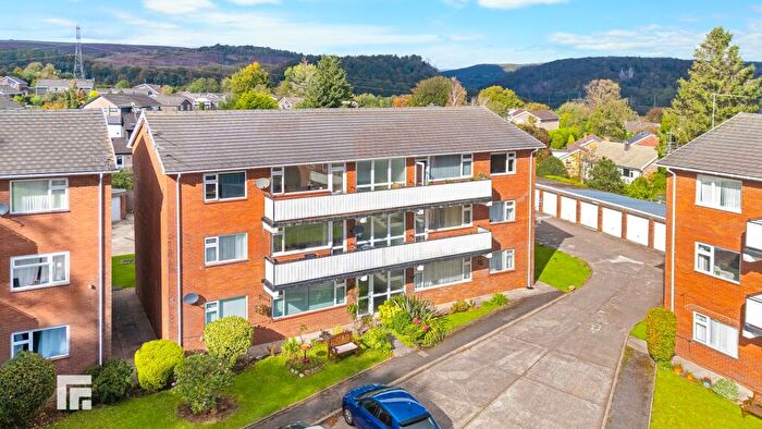 2 Bedroom Flat For Sale In Maes-Yr-Awel, Radyr, CF15