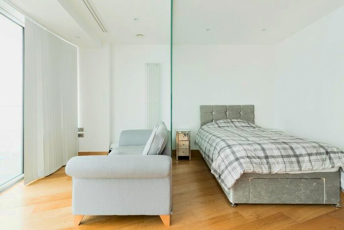 Studio To Rent In Arena Tower, Canary Wharf, E14