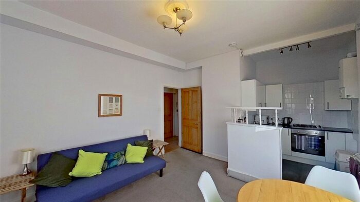 1 Bedroom Flat To Rent In Albert Street, Edinburgh, Midlothian, EH7