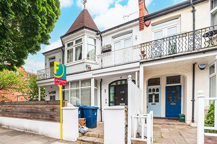 2 Bedroom Flat To Rent In Southfield Road, Chiswick, London, W4