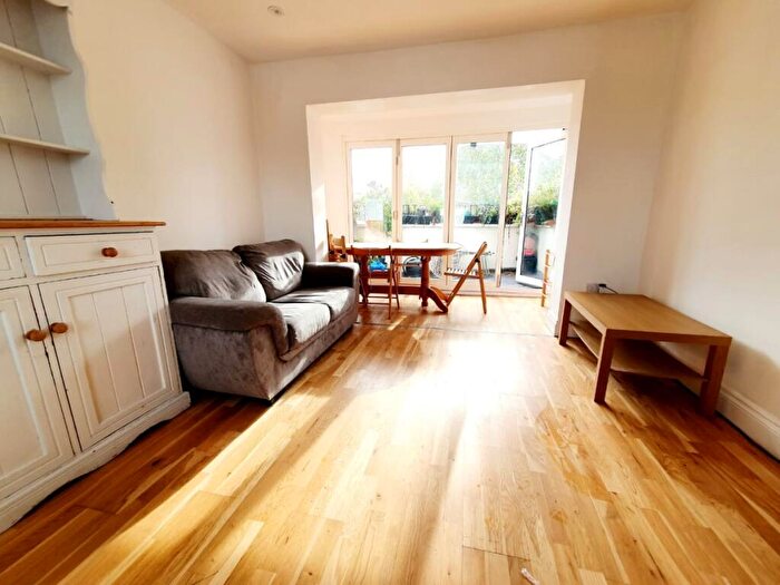 2 Bedroom Flat To Rent In Conewood Street, Highbury, N5