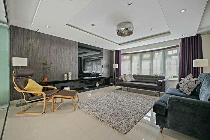 3 Bedroom Terraced House To Rent In Temple Mead Close, Stanmore, HA7