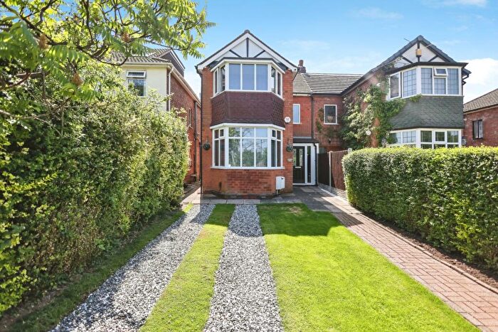 4 Bedroom House For Sale In Cofton Road, Northfield, B31