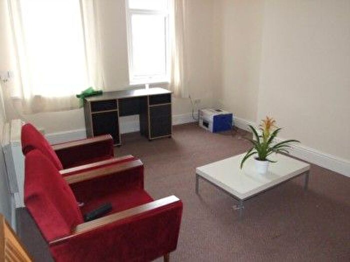 1 Bedroom Flat To Rent In City Road, Roath, CF24