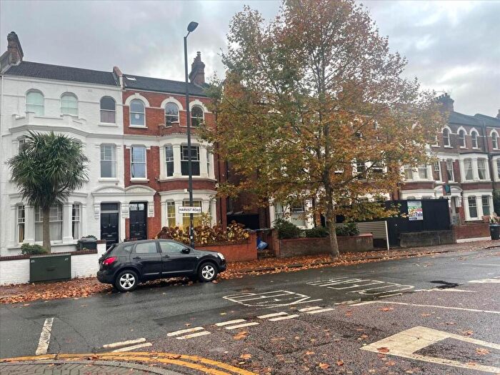 3 Bedroom Flat To Rent In Harvist Road, London, NW6