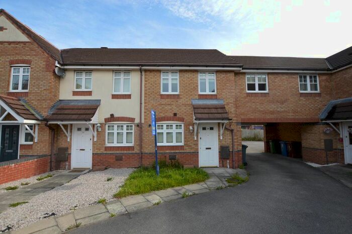 3 Bedroom Town House To Rent In Dartington Road, Platt Bridge, Wigan, WN2