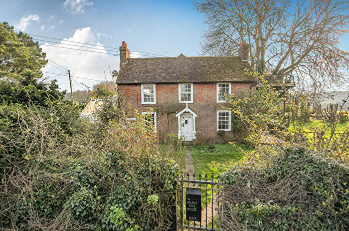 Detached House For Sale In Otterden, Faversham, ME13
