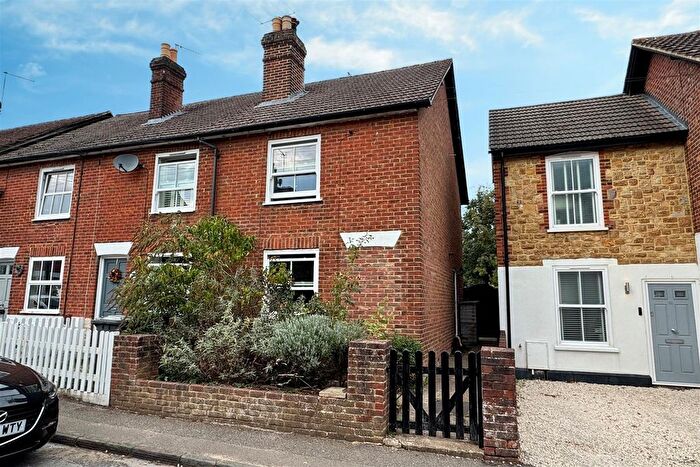 2 Bedroom End Of Terrace House For Sale In North Street, Farncombe, GU7