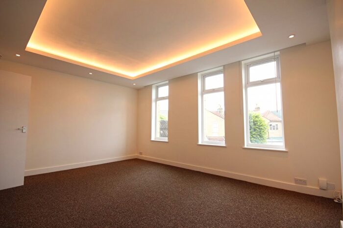 2 Bedroom Maisonette To Rent In Westbury Road, Croydon, CR0