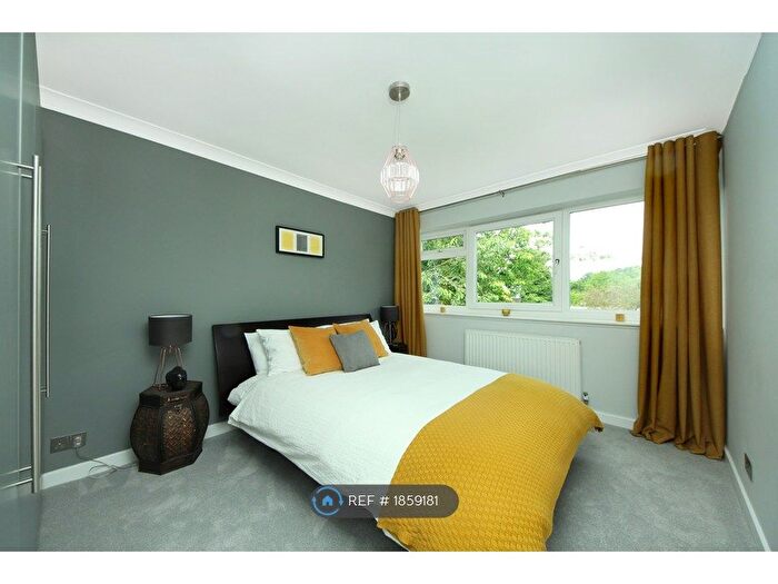 4 Bedroom Terraced House To Rent In Whiteledges, London, W13